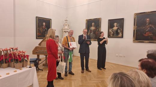 Křesadla oceněným předávala náměstkyně hejtmana Lucie Kozlová