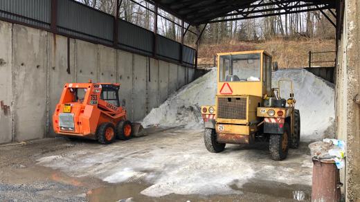 Technickým službám v Jeseníku letos zůstává posypová sůl a další posypové materiály