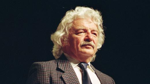 Ladislav Smoljak během představení divadla Járy Cimrmana v Paříži s hrou Afrika