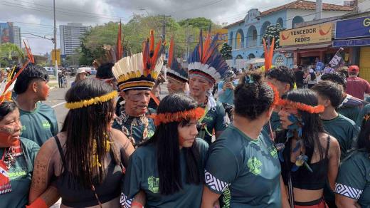 Stromy nebo zvířata nejsou pro brazilské indiány komodity, na kterých se dá zbohatnout
