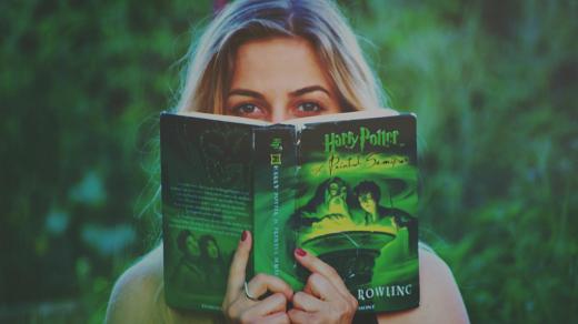 Čtenářka Harryho Pottera