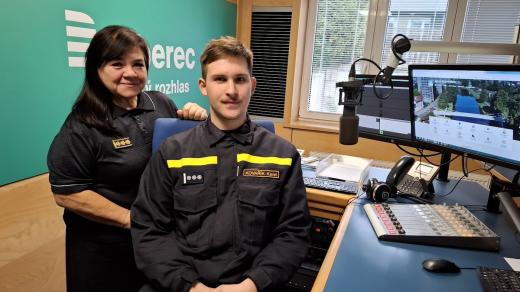 Starostka krajských hasičů Jiřina Brychcí a její host, velitel dobrovolných hasičů z Železného Brodu Karel Kovařík