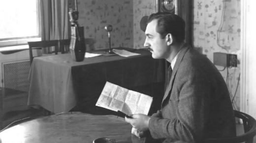 Začátky rozhlasového vysílání v Ústí nad Labem. Na fotografii Vladimír Brunát