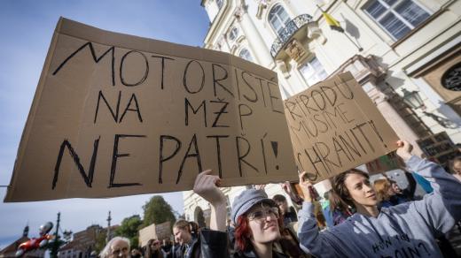 Demonstrace Zachraňme ministerstvo životního prostředí v Praze