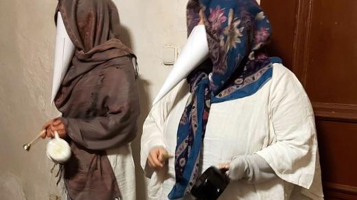 Lucky kontrolovaly, zda má hospodyňka uklizeno