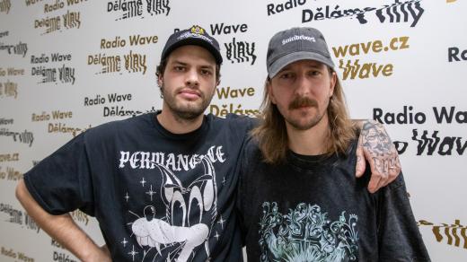 Špína / prosinec 25