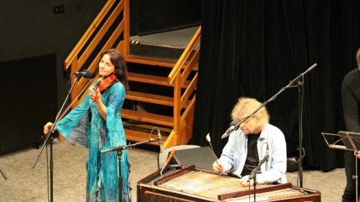 Cimbal Classic ve studiovém sále Českého rozhlasu České Budějovice v prosinci 2022