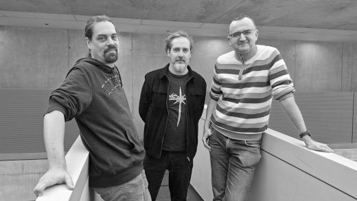 Pavel Zelinka, David Pomahač a Tomáš Klement v bilančním ArtCafé