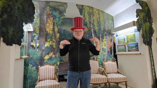 Milan Lánský v Muzeu českého amatérského divadla v Miletíně