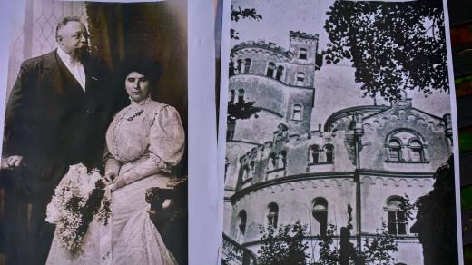 Zámeček Pepčín, dobové fotografie zámku a majitelů (Josefa Horová a Václav Kounic)