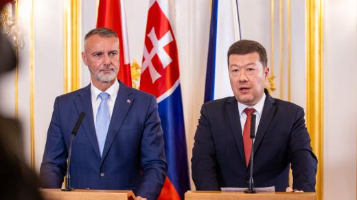 Předseda slovenské Národní rady Richar Raši a předseda Poslanecké sněmovny Tomio Okamura (SPD)