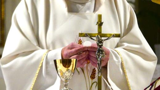 kněz , náboženství , křesťanství