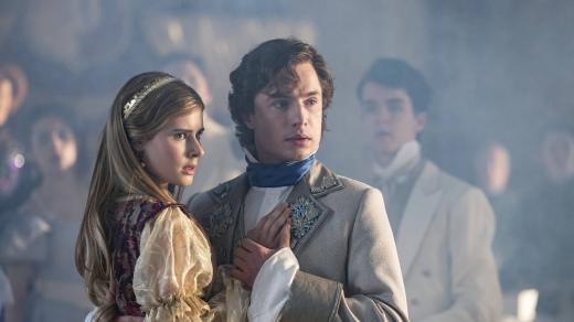 Sofie Anna Švehlíková a Oskar Hes v pohádce Záhada strašidelného zámku