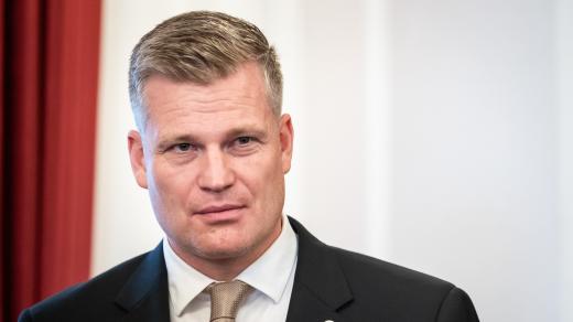 Poslanec Motoristů Filip Turek po podpisu koaliční smlouvy s hnutí ANO a SPD