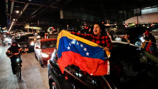 Spojené státy americké obžalovaly venezuelského autoritářského vůdce Nicoláse Madura a jeho ženu z několika trestných činů