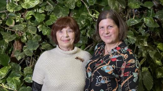 Marta Skarlandtová a lékařka Zuzana Křemenová (zleva)