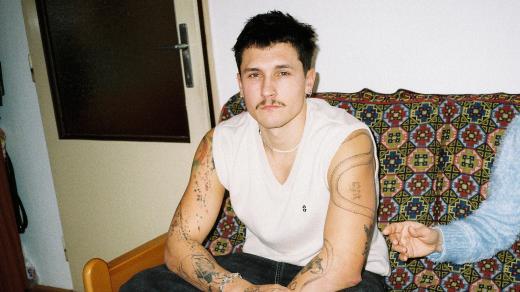 rodina-na-prach_2100x1400_1a