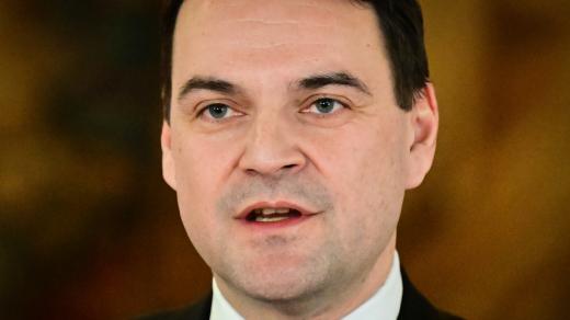 Ministr zahraničí Petr Macinka (Motoristé sobě)