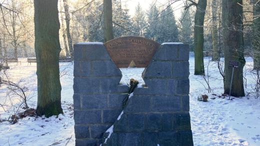 Památník Oskara Schindlera ve Svitavách