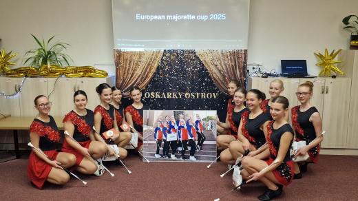 Soubor Oskarky pod vedením Edity Jurášové reprezentuje region i Česko na domácích i mezinárodních soutěžích