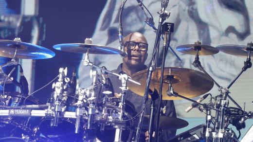 Omar Hakim, Nile Rodgers & Chic