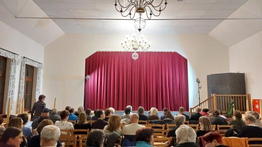 Vystoupení amatérských herců Rodinova u Kamenice nad Lipou