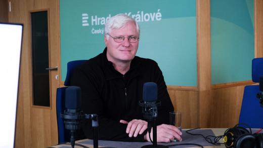Jan Hábl ve studiu Českého rozhlasu Hradec Králové