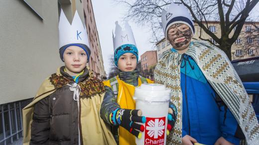 Koledníci Tříkrálové sbírky