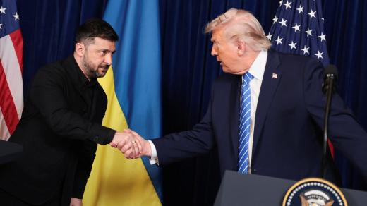 Americký prezident Donald Trump ani jeho ukrajinský protějšek Volodymyr Zelenskyj nešetřili po jednání na Floridě optimismem, schůzka ale zásadní průlom nepřinesla.