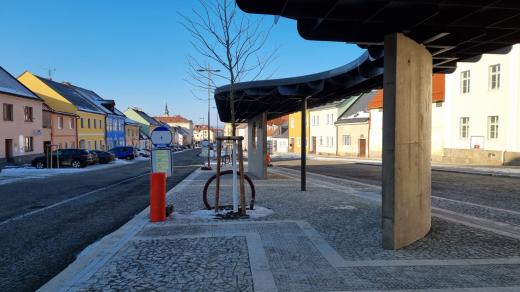 V Plané na Tachovsku je od začátku ledna znovu v provozu původní autobusové nádraží v horní části ulice Dukelských hrdinů
