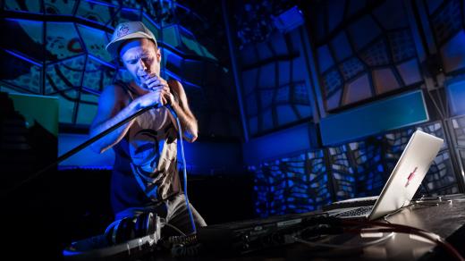 Mutanti Hledaj Východisko na pražské Radio Wave Live Session