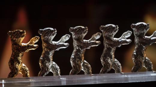 Ceny festivalu Berlinale, Zlatý medvěd vedle několika stříbrných