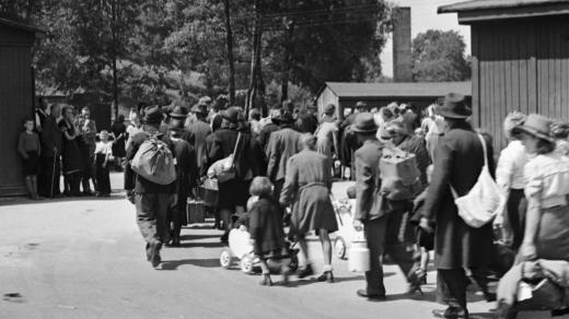 Odsun Němců (archivní foto)