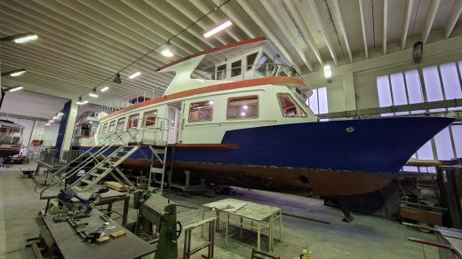 Novější lodě brněnské flotily byly konstruovány podle vrat hangáru, aby jimi prošly. Za sebe se vejdou dovnitř hned dvě