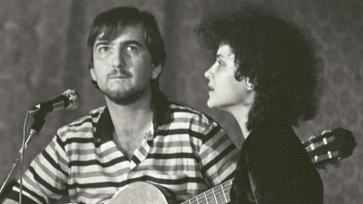 Miroslav Donutil a Iva Bittová (1984)