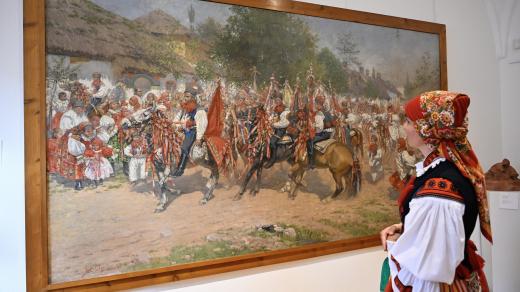 Obraz Joži Uprky Jízda králů, který zobrazuje Jízdu králů ve Vlčnově