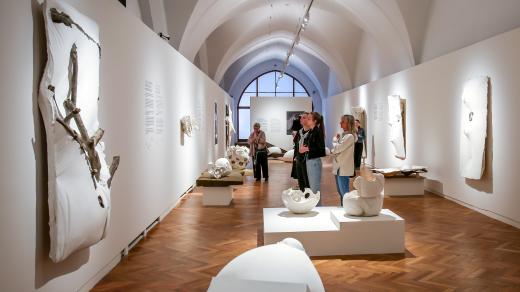 Alšova jihočeská galerie v jízdárně zámku Hluboká nad Vltavou