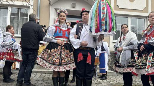 Na masopust v Pustiměři na Vyškovsku oblékají kroje