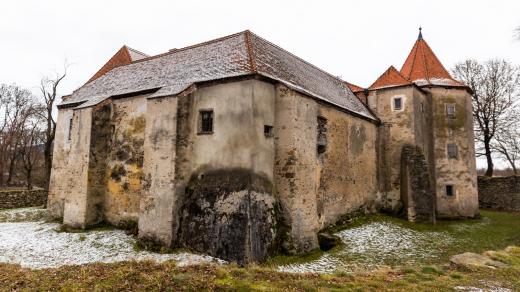 Tvrz Cuknštejn