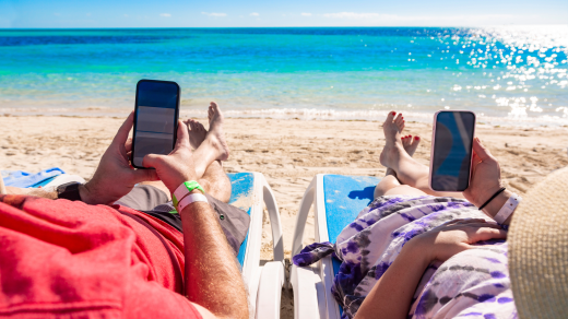 opalování telefony pláž dovolená mobil