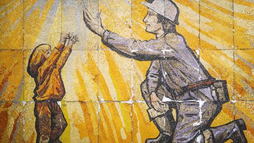 Definitivně těžební světla v dole zhasnou 31. ledna 2026. Symbolický poslední vozík z dolu vyjede 4. února a ukončí se tak více než pět desítek let těžby ve Stonavě