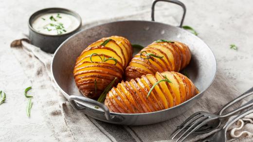 Švédské pečené brambory Hasselback