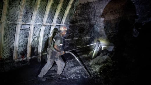 Práce horníků na dole ČSM-Sever (OKD)