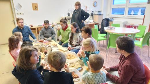 Ve Vyskytné na Pelhřimovsku škola pořádá Snídaně s Ředitelem
