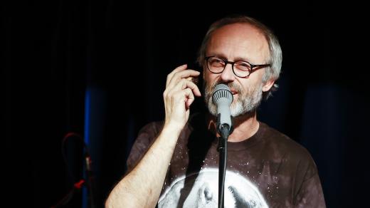 Písničkář a ilustrátor Mirek Kemel