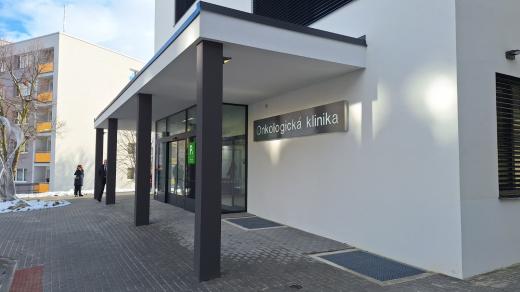 Součástí nového pavilonu olomoucké fakultní nemocnice je i chemostacionář