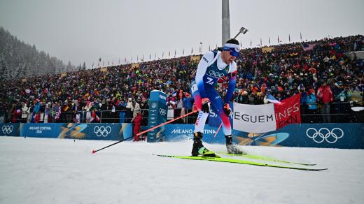 Biatlonista Michal Krčmář dokončil poslední olympijský závod a těší se, že si v sobotu zajde na hokejový zápas o bronz