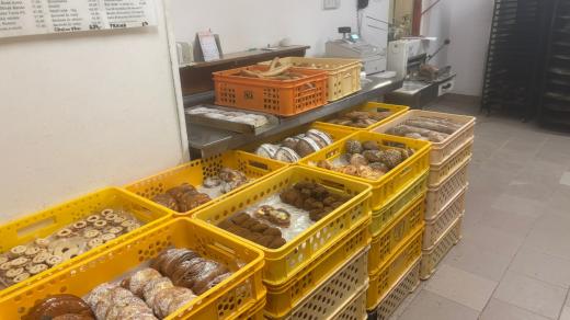 Zákazníci chodili do malé, nenápadné pekárny v Měníku do poslední chvíle