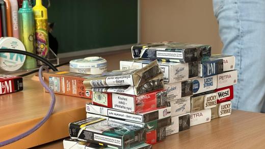 Cigarety a další nikotinové výrobky na prevenci ve škole (ilustrační foto)