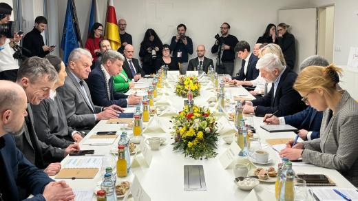 Do diskuze o umístění centra pro drogově závislé v Praze 1 se zapojil i prezident Petr Pavel